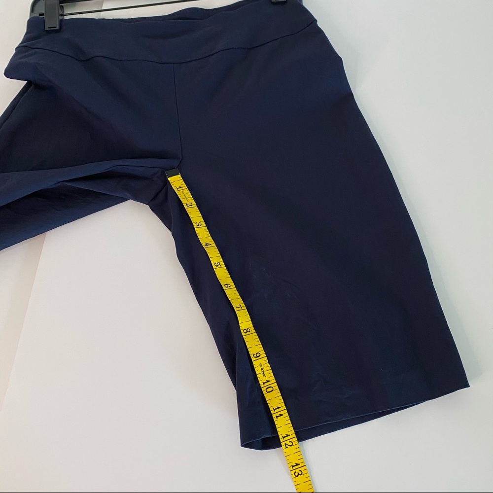 Attyre New York Navy Blue Midi Length Shorts Woman's Size 4 - Picture 3 of 8